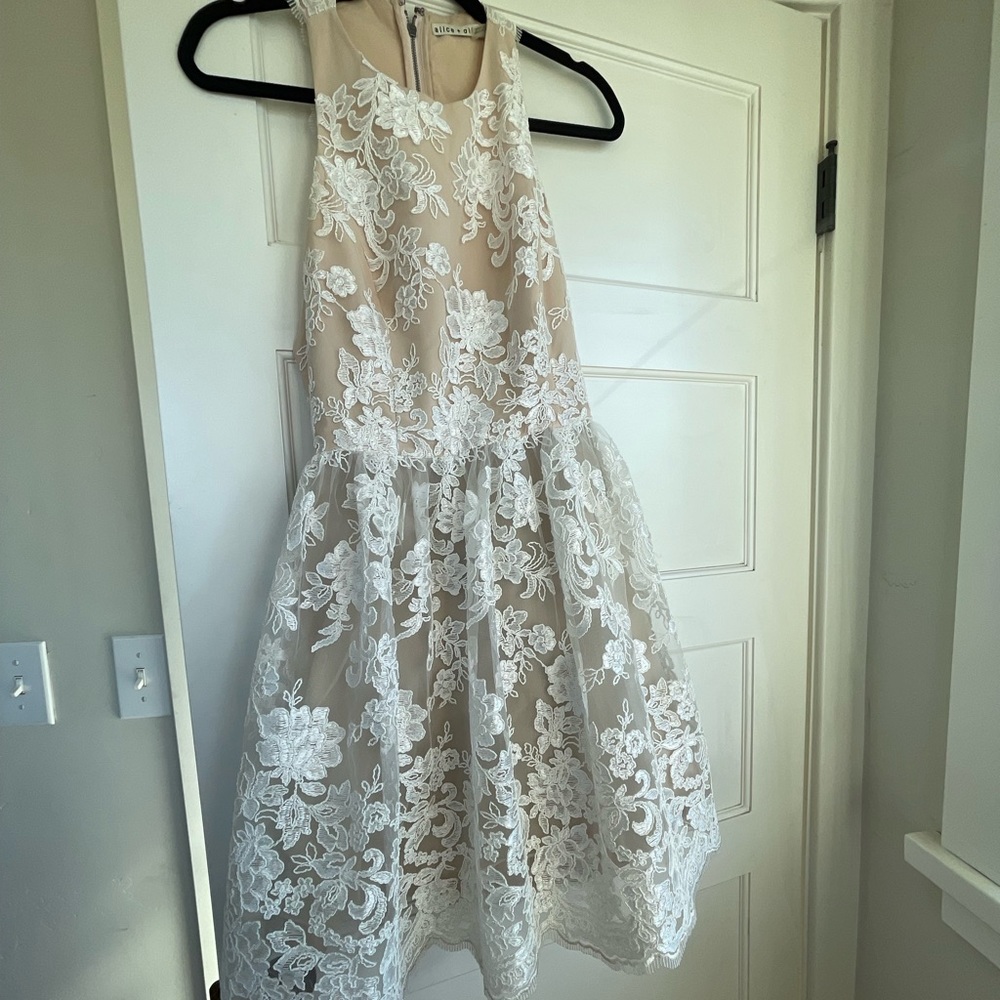 Alice &. Olivia white lace nude dress- perfect for wedding!